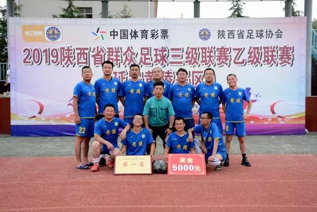 巴西队集结后首次训练 内马尔因伤缺席